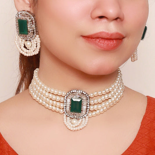 Green Emerald stone  with white pearl choker Neckless set